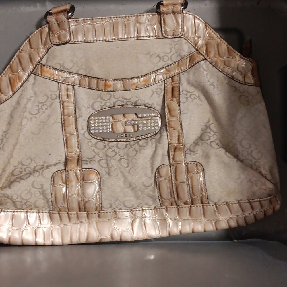 Guess Handbag - Picture 2 of 2